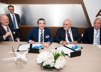 Comlux Signs ACJ320neo