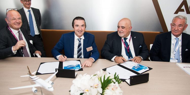 Comlux Signs ACJ320neo