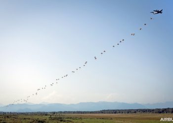 Paracaidistas prueban el A400M