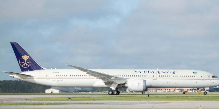 Saudi 787-10 Dreamliner