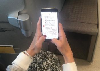 Iberia en WhatsApp
