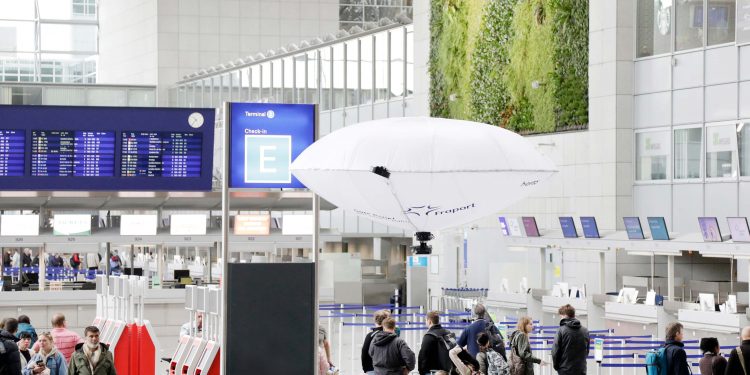 Prueban un vehículo aéreo híbrido en las terminales del aeropuerto de Francfort como sistema de seguridad