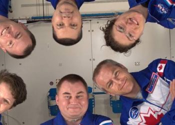 Astronautas en confinamiento