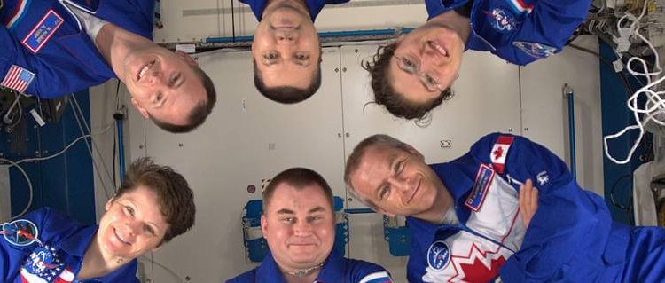 Astronautas en confinamiento