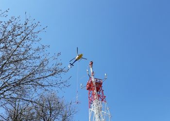 Instalación aérea de la antena de Rohde&Schwarz