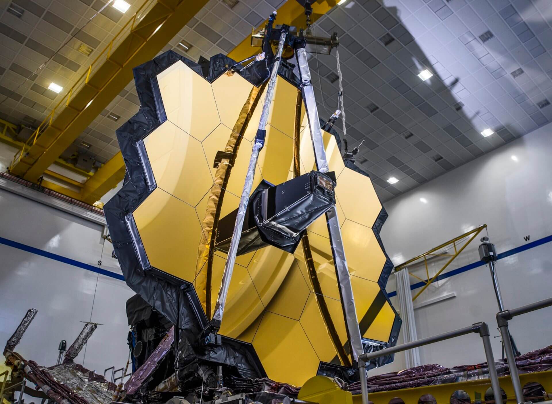 El telescopio espacial James Webb probó el despliegue de su espejo  principal - Actualidad Aeroespacial