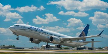 United Airlines B737-9