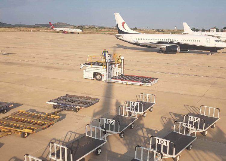 Descarga de un A340 en el CRIA