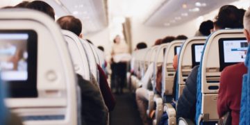 Pasajeros en avión