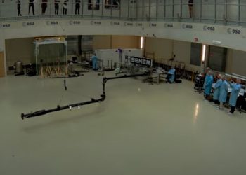 Sener Aeroespacial completa las pruebas de verificación del mástil desplegable de JUICE