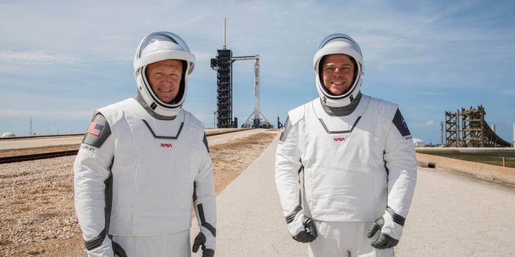 Astronautas de la Crew Dragon
