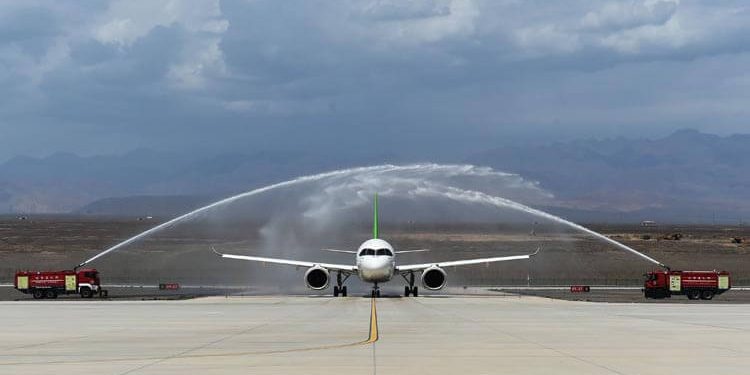 El avión C919 chino comenzó sus pruebas de vuelo a alta temperatura