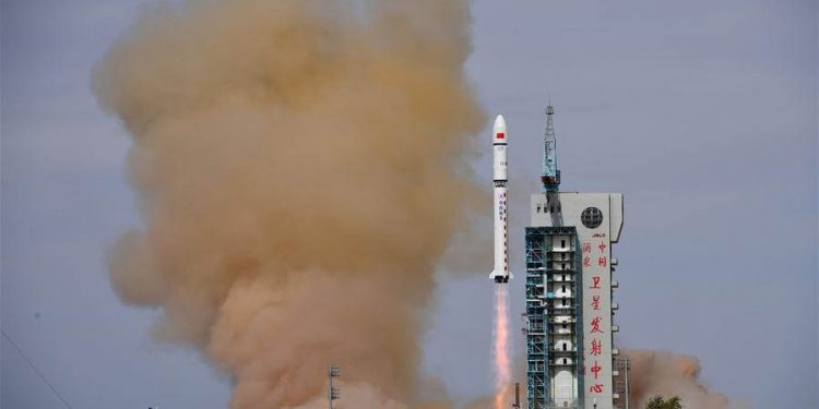 Lanzamiento de dos satélites chinos