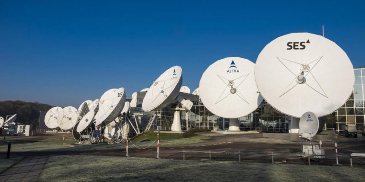 Boeing construirá cuatro satélites 702X más para la flota O3b mPOWER de SES