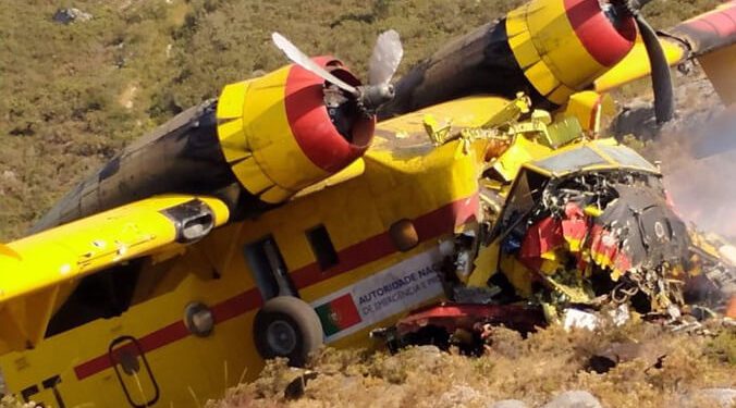 Muere el piloto de un hidroavión que se estrelló durante la extinción de un fuego en Orense