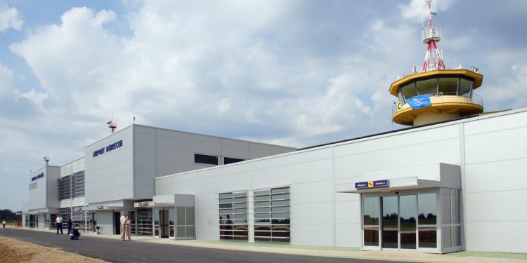 Bruselas aprueba una ayuda de 6,37 millones de euros al aeropuerto húngaro de Debrecen