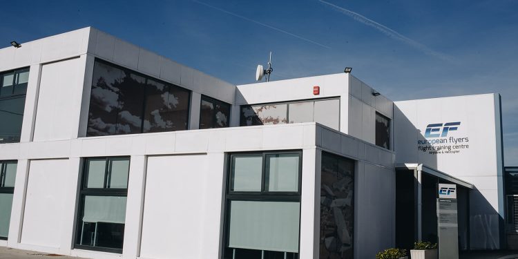 Últimas plazas de avión y helicóptero en European Flyers