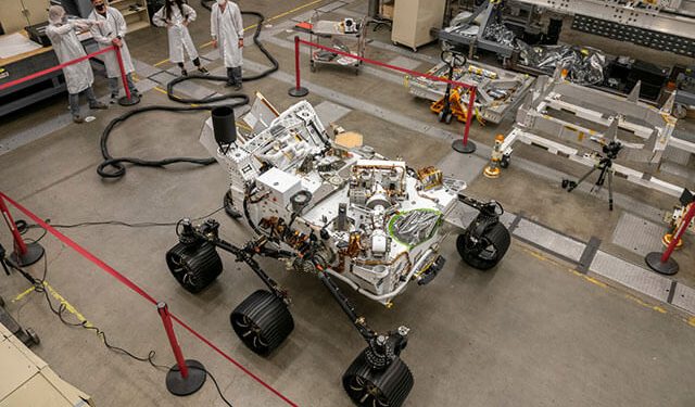 La Nasa crea “Optimism”, un gemelo en tierra del rover “Perseverance” que vuela hacia Marte