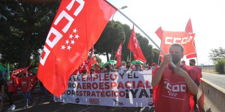 UGT y CCOO mantienen la huelga general del sector aeronáutico convocada para el día 22