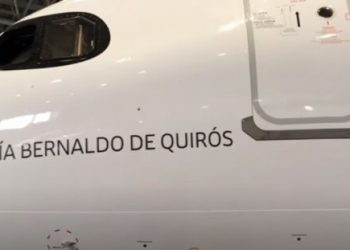 Iberia rinde homenaje a la primera piloto en España