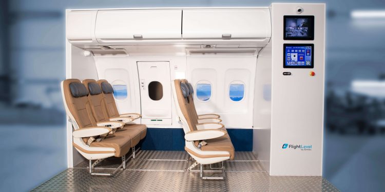 Flight Level entrega a Gulf Aviation Academy un simulador de ventana de emergencia de A321 Neo