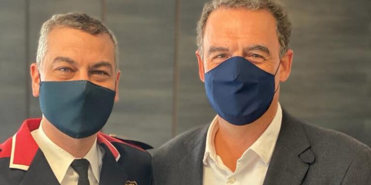 El controlador de Enaire Javier de Marti Valles galardonado por los Mossos