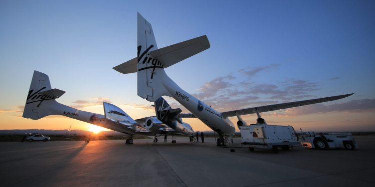 Virgin Galactic prepara el primer vuelo de Space ShipTwo para este otoño