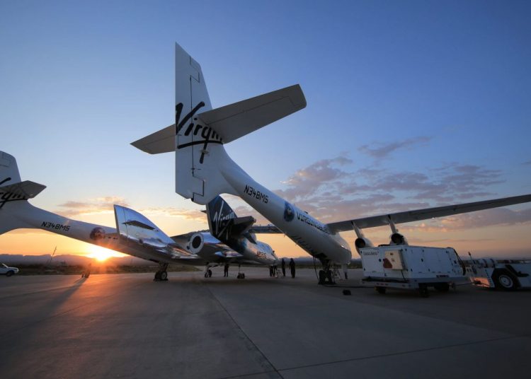 Virgin Galactic prepara el primer vuelo de Space ShipTwo para este otoño