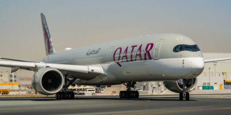 Qatar Airways recibió tres Airbus A350-1000