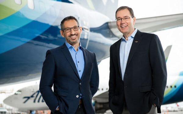 Relevo en la dirección de Alaska Airlines