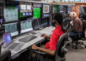 Ingenieros de la Nasa ensayan el combustible de cohetes para Artemisa I