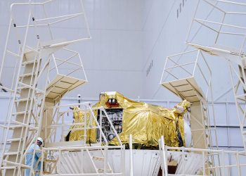 Comenzó en Vostochny el abastecimiento del Soyuz-2.1b que pondrá en órbita 36 satélites de OneWeb