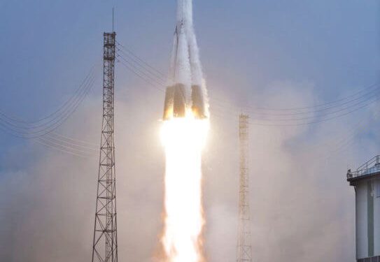 Arianespace lanza el satélite espía francés CSO-2
