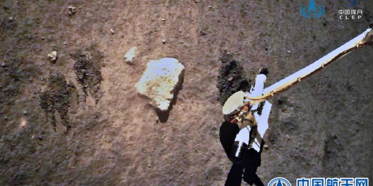 La sonda china Chang’e-5 ya recogió muestras de la Luna