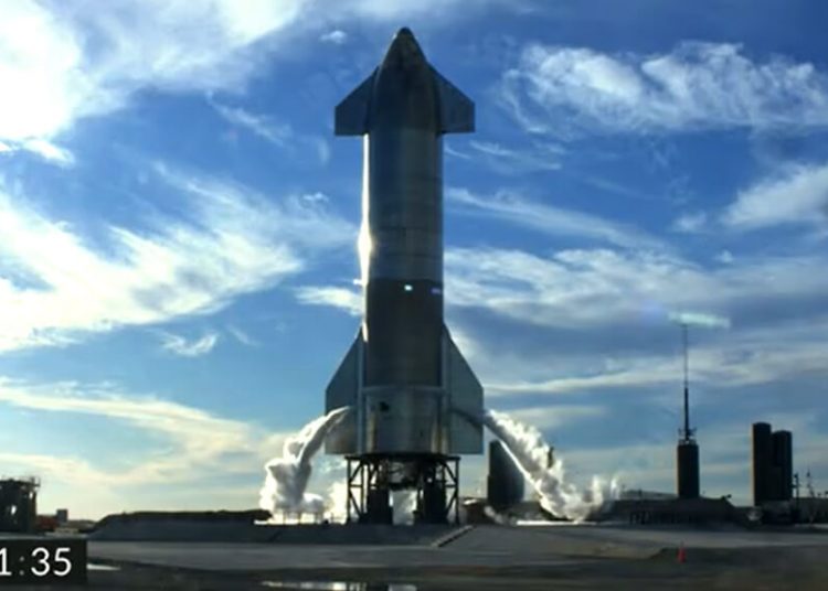 SpaceX suspendió el lanzamiento de prueba de su Starship SN8 por un fallo en un motor Raptor