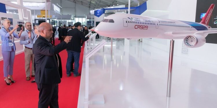 China espera vender 1.000 aviones CR929 en los próximos 15 años