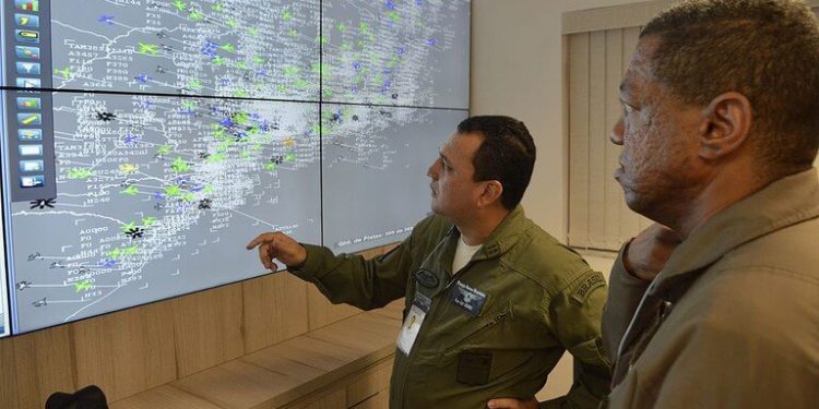 Brasil anuncia la creación de un gestor de navegación aérea estatal