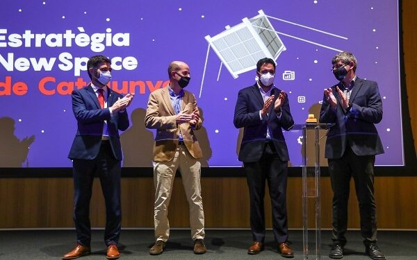 Cataluña adjudica la construcción de los primeros nanosatélites que lanzará en marzo