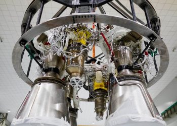 La empresa china Landspace completa el montaje final del motor de primera etapa del cohete Zhuque-2