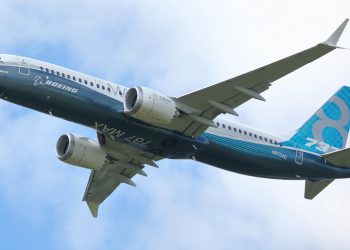 La inversora 777 Partners compra 24 aviones B737-8