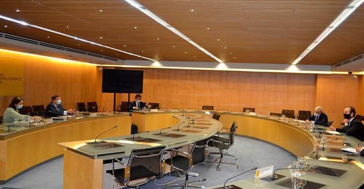 El Gobierno celebra la suspensión de los aranceles entre EEUU y la UE