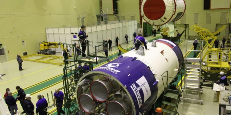 Todo listo para el lanzamiento de un cohete Soyuz-2.1a con 38 satélites, entre ellos, el de la firma española Sateliot