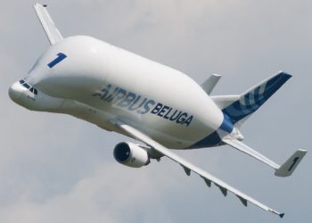 Airbus retiró su segundo Beluga A300-600ST, mientras amplía su flota XL