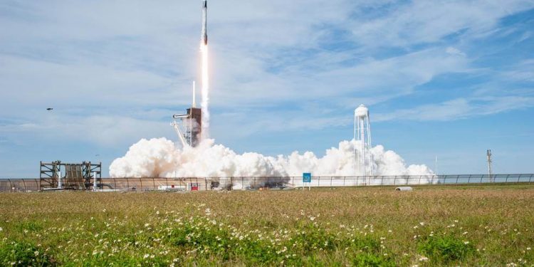 Nasa y SpaceX Dragon