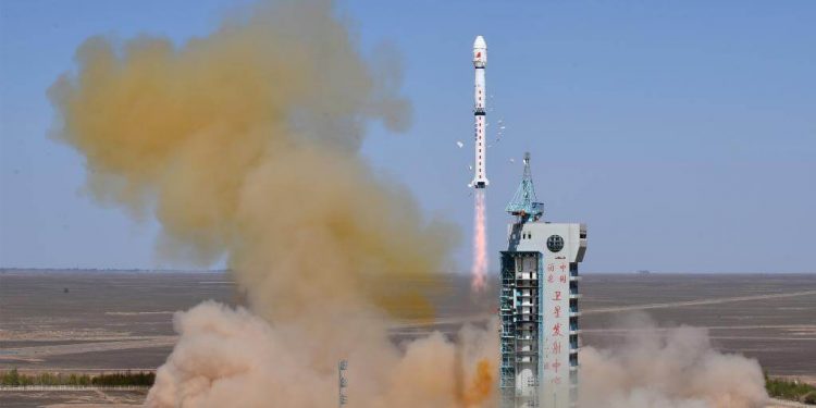 China lanzó satélites