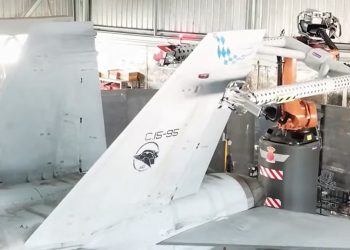 El Ejército del Aire utiliza robots para inspeccionar aeronaves
