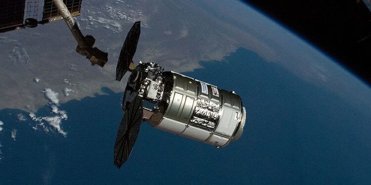 La SS Katherine Johnson inicia la segunda fase de su misión tras dejar la ISS