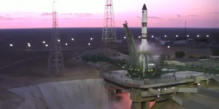 Lanzada hacia la ISS la nave rusa de carga Progress MS-17