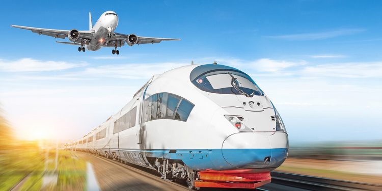 Sustituir aviones por trenes ahorraría emisiones, pero generaría muchos inconvenientes