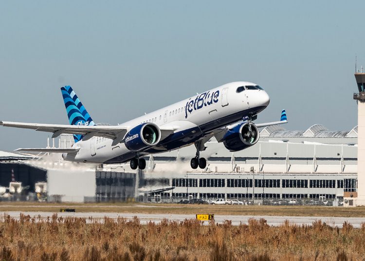 Airbus realizará el mantenimiento de los A220 de JetBlue